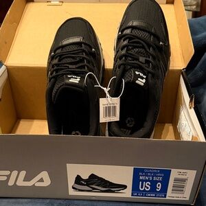Fila Men's Black Quadrix Sneakers
